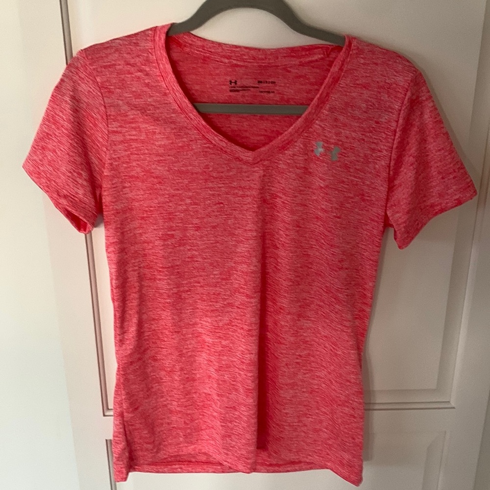 NWT under armor shirt